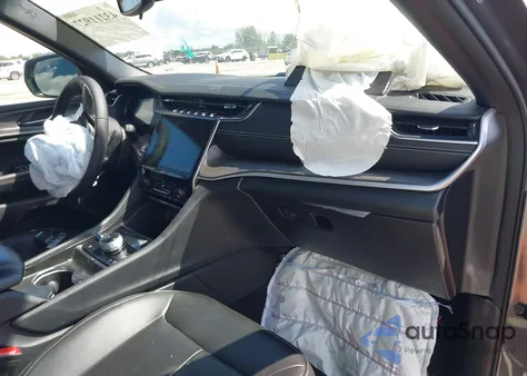 2024 Jeep Grand Cherokee 4Xe z USA, uszkodzony, nr VIN 1C4RJYB64R8520771